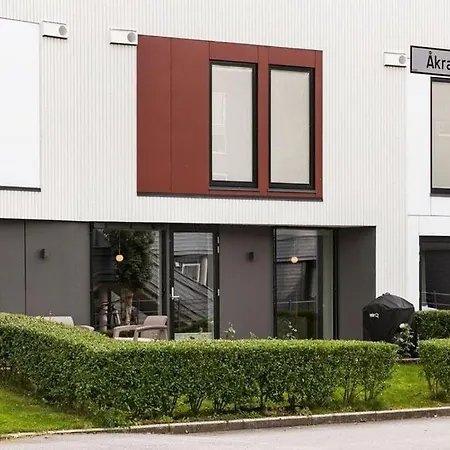 Modern & Leilighet