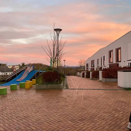 Modern & Leilighet